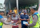 Satlantas Polres Pekalongan Sosialisasi Tertib Lalulintas kepada Pengemudi, dan Pedagang Pasar Hewan di Kesesi
