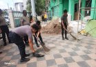 Polres Pelabuhan Tanjung Priok Gelar Aksi Bersih-bersih Masjid dan Sampaikan Tips Mudik Aman Keluarga Nyaman