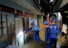 Tim SAR Ditpolairud Polda Metro Jaya Tanggap Banjir, Laksanakan Patroli dan Evakuasi Warga di Jakarta Timur