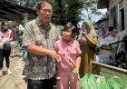 Anggota Komisi X DPR RI Sofyan Tan Gunakan Reses Untuk Kunjungi dan Bantu Korban Banjir Sungai Babura