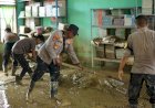 Bhakti Pendidikan Polri, Polres Langsa Bersihkan Sekolah Pascabanjir di Aceh Tamiangg