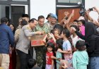 Kapolda Metro Jaya Bersama Pangdam Jaya Pastikan Penanganan Pengungsi Banjir Terlayani dengan Baik