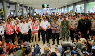 Kapolri Anjurkan Warga Mudik Lebaran Gunakan KA