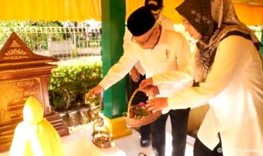 Wapres Ziarah ke Makam Pahlawan Nasional Pencipta Gurindam Dua Belas