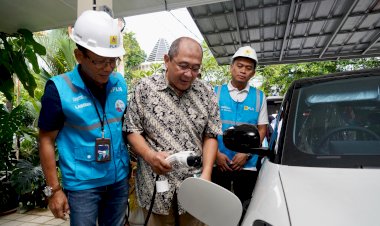 PLN UID Jakarta Raya Nyalakan Listrik Serentak untuk 300 'Home Charging'