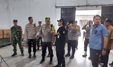 Kapolres Metro Jaksel Tinjau Keamanan Logistik Pilkada di Gudang Sarinah