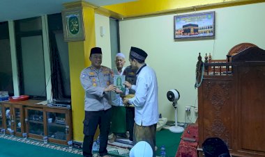 Sholat Taraweh Keliling PJU Polda Metro Jaya dalam Memelihara Kamtibmas di Bulan Ramadhan