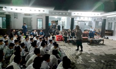 Kampanye “Rise and Speak” di Pondok Pesantren Kempek: Upaya Pencegahan Kekerasan Seksual bagi Santri