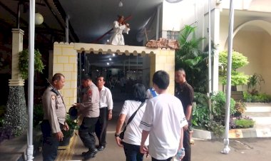 Polri Pastikan Pengamanan Ketat di Gereja St. Paskalis, 1.300 Jemaat Hadiri Misa Kamis Putih