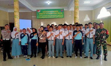 Siswa SMAN 4 Depok Mendapat Materi UU Lalu Lintas Saat Kegiatan Non Fisik TMMD Ke-124 Kodim 0508/Depok