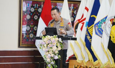 Kapolri Hadiri Promensisko TPPU & TPPT: Komitmen Perangi Kejahatan Siber