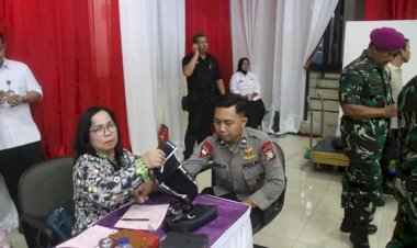 Satuan Brimob Polda Metro Jaya Ikuti Donor Darah dalam Rangka HUT ke-60 Lemhannas RI