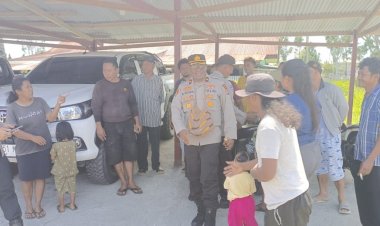 Kapolres Pegunungan Arfak Tatap Muka dengan Keluarga Korban Tanah Longsor