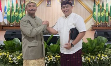 Prof. Dr. dr. Ketut Suastika, Sp.PD-KEMD Dekan FK Unmas masa bhakti 2025–2029