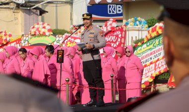 Di Hari Bhayangkara ke -79, Sebanyak 32 Anggota Polres Tegal Kota Mendapat Kenaikan Pangkat