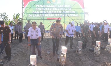 Dukung Ketahanan Pangan, Kapolres Boyolali Bersama Forkopimda Tanam Jagung di Lahan Hutan Sosial Wonosamodro