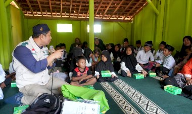 YBM PLN Terangi Musholla dan TPQ Nurul Wujud Jembrana dengan Listrik Gratis
