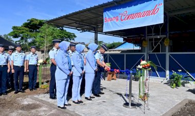 Tingkatkan Semangat Kerja, Danlanud Husein Sastranegara Resmikan Saung “Commando”