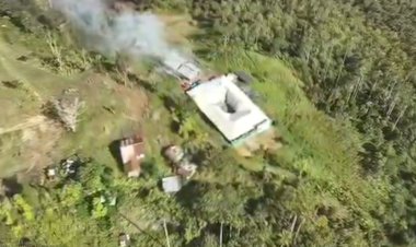 Satgas Ops Damai Cartenz Pukul Mundur KKB Usai KKB Bakar Bangunan Puskesmas