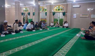 Ditbinmas Polda Metro Jaya Gelar 'Satu Jam Mengaji' di Kramat Jati