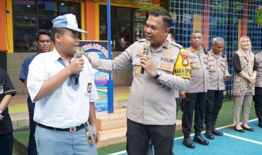 Police Go To School di SMK Walang Jaya, Polres Metro Jakut Ajak Pelajar Tanamkan Kesadaran Hukum