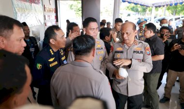 Kapolda Jatim Tegaskan  Proses Identifikasi Korban Robohnya Bangunan  Pesantren Al-Khoziny Berjalan Intensif