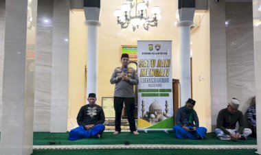 Polda Metro Jaya Gelar Program “Satu Jam Mengaji Bersama Polisi” di Masjid Darul Kshoir Ragunan