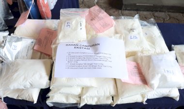 Polsek Sawah Besar Bongkar Pabrik Ekstasi Rumahan di Kedoya, 80 Ribu Butir Gagal Edar