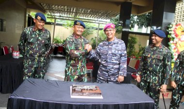 HUT ke-80 Korps Brimob, Marinir TNI AL Kunjungi Mako Brimob Kwitang