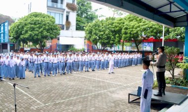 Kapolrestabes Semarang Pimpin Police Goes to School di SMK Muhammadiyah 2 Semarang, Ajak Pelajar Jauhi Kenakalan Remaja