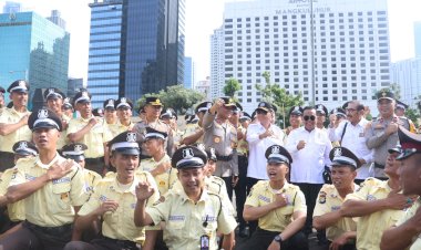 Kapolda Metro Jaya Pimpin Apel Pengamanan Swakarsa Jelang Nataru