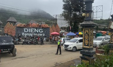 Polres Banjarnegara Lakukan Patroli Serta Pengamanan Obyek Wisata Saat Hari Terakhir Libur Nataru