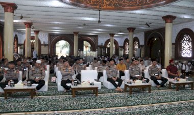 Tim Hadroh Brimob Metro Jaya Iringi Peringatan Isra Mi’raj di Polda Metro Jaya