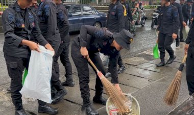 Aksi Bersih-bersih TNI-Polri dan Warga Warnai Program 