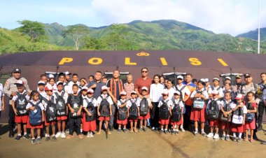 Wakapolda NTT Tinjau SMP Negeri 48 Sa Ate Gaikiu, Dirikan Tenda Darurat dan Salurkan Bantuan Pendidikan