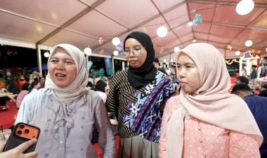 Melipir usai Ngantor, Tiga Sahabat Ini Terpukau Sajian Keberagaman di Imlek Festival 2577