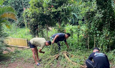 TMMD Ke-127 Kodim 0508/Depok Capai 75 Persen, Karya Bakti Bersihkan Mushallah dan Lingkungan Warga.