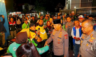 Momen Kapolri Interaksi-Serap Aspirasi Ojol di Kedai Ado Presisi