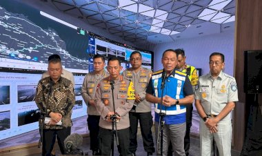 Kapolri Tinjau Arus Balik Lebaran di Jati Asih Pastikan Perjalanan Masyarakat Aman dan Nyaman
