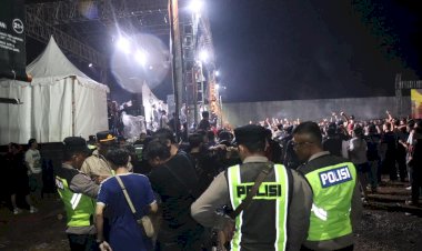 Ribuan Penonton Padati Konser Band Asal Inggris di Pekalongan, Ratusan Personel Gabungan Dikerahkan