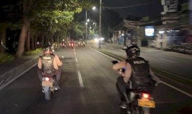 Patroli Dini Hari Ditsamapta PMJ Amankan Pemuda Bawa Golok di Jakarta Barat