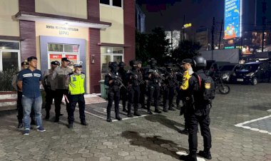 Brimob Metro Jaya Amankan 4 Remaja dan Miras Saat Patroli Malam di Pamulang