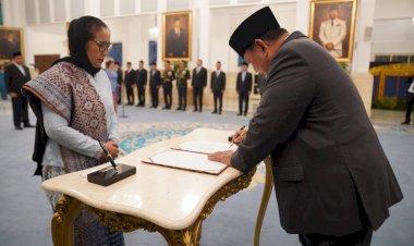 Prabowo Lantik Pimpinan Baru BGN dan Penasihat Khusus Presiden Bidang Ketenagakerjaan
