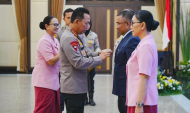 Terima Sertifikat IBDP SMA KTB, Kapolri: Cetak Generasi Muda untuk Wujudkan Indonesia Emas 2045