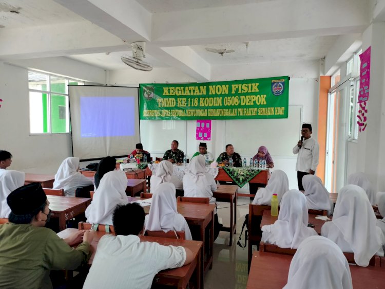 Penyuluhan Bela Negara kepada Siswa SMK Melalui Non Fisik TMMD Ke 118 Kodim 0508/Depok