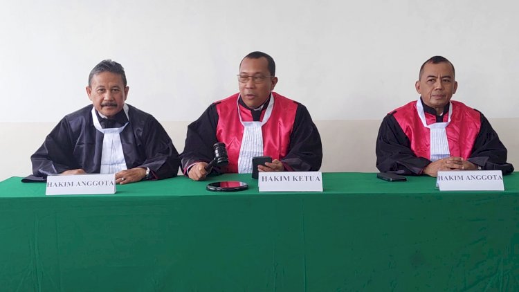Puluhan Mahasiswa Kelas Khusus PWI Jaya-STIH Painan Ikuti Peradilan Semu