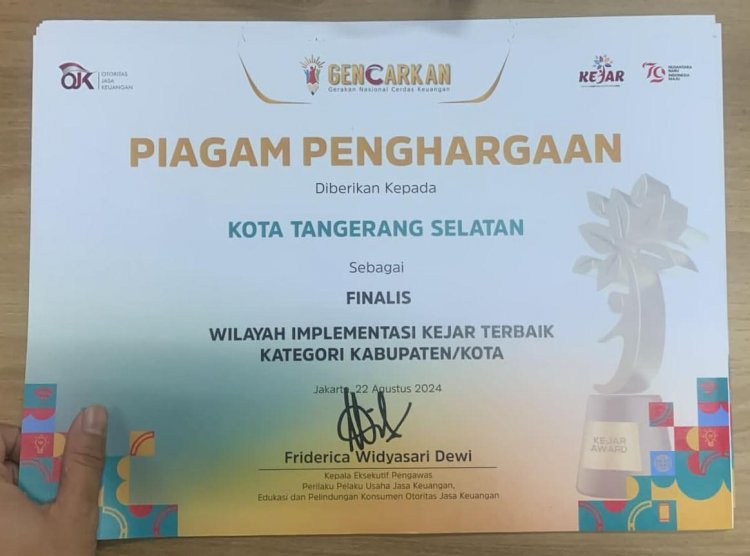 Pemkot Tangsel Raih Penghargaan dari  OJK