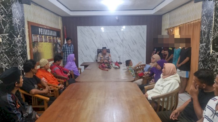 Polsek Ciputat Timur Berikan Pembinaan kepada Enam Pemuda Pelaku Perang Sarung