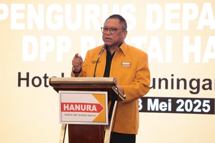 Oesman Sapta Odang Kukuhkan Departemen DPP Partai Hanura