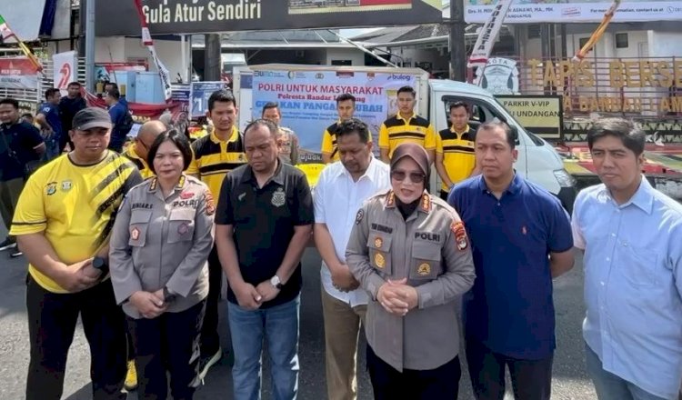 Tembus 2,2 Ton, Operasi Pasar Beras Murah Polda Lampung-Bulog Diserbu Warga